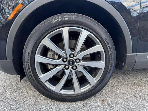 2019 Lincoln Nautilus Select