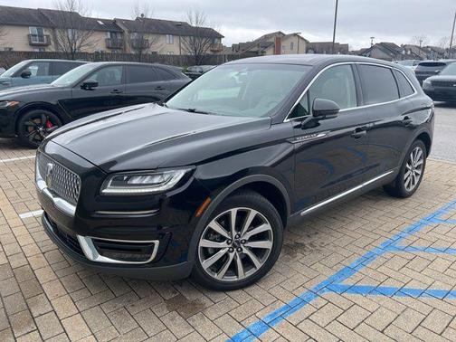 Infinite Black Metallic 2019 Lincoln Nautilus Select