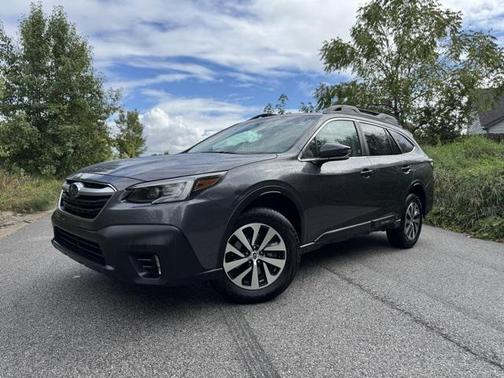 2022 Subaru Outback Premium