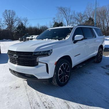 2023 Chevrolet Suburban RST