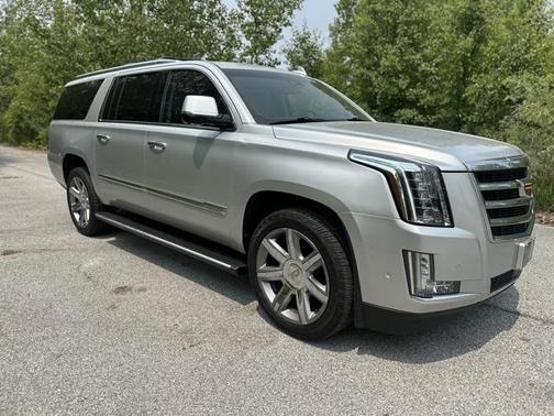 2017 Cadillac Escalade ESV Premium Luxury