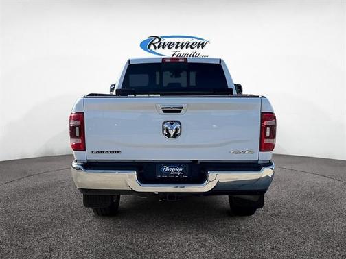 2022 RAM 2500 Laramie Crew Cab 4x4 6'4' Box