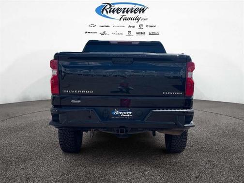 2023 Chevrolet Silverado 1500 Custom Trail Boss