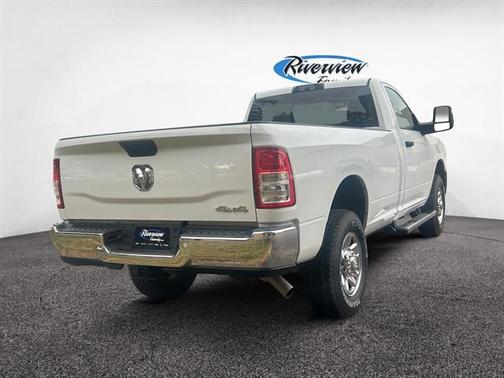 2023 RAM 3500 Tradesman Regular Cab 4x4 8' Box