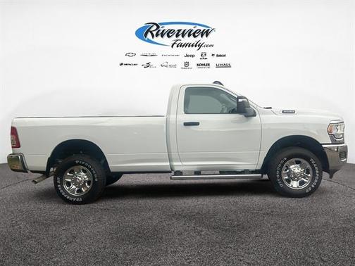2023 RAM 3500 Tradesman Regular Cab 4x4 8' Box