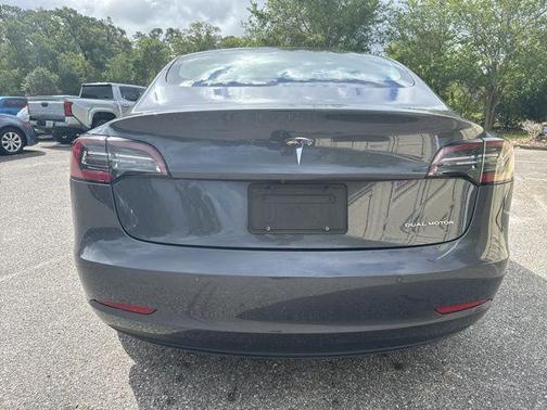 Gray 2022 Tesla Model 3 Long Range