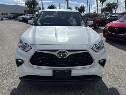 2023 Toyota Highlander LE