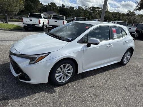 2025 Toyota Corolla Hatchback SE