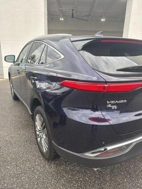 2023 Toyota Venza XLE