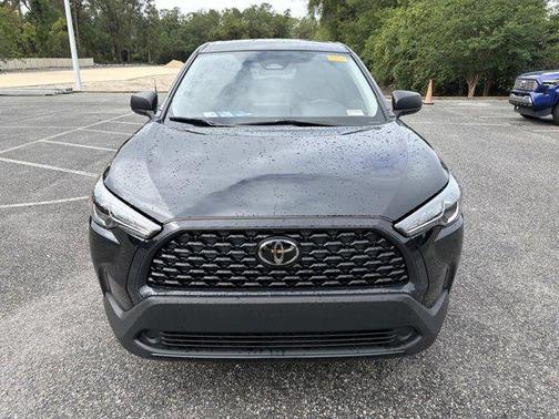 Jet Black 2025 Toyota Corolla Cross L