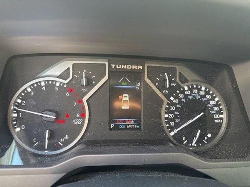 2022 Toyota Tundra SR5