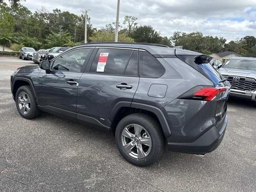 2025 Toyota RAV4 Hybrid LE