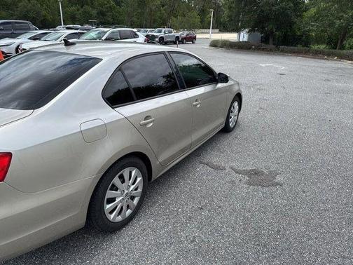 Silver Metallic 2014 Volkswagen Jetta SE