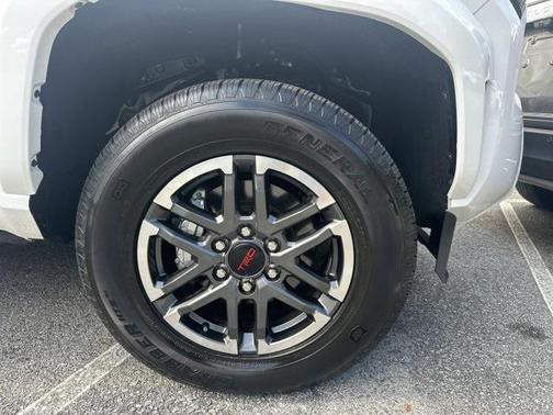 2025 Toyota Tacoma TRD Sport