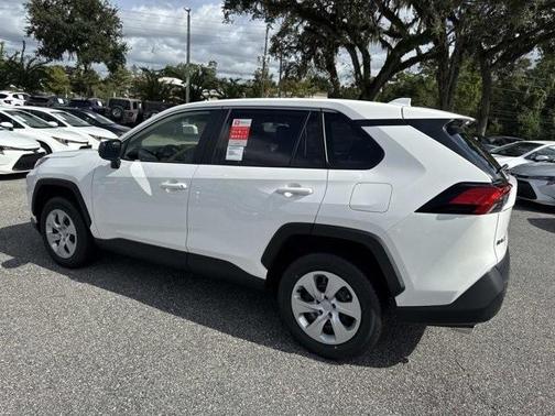 2025 Toyota RAV4 LE