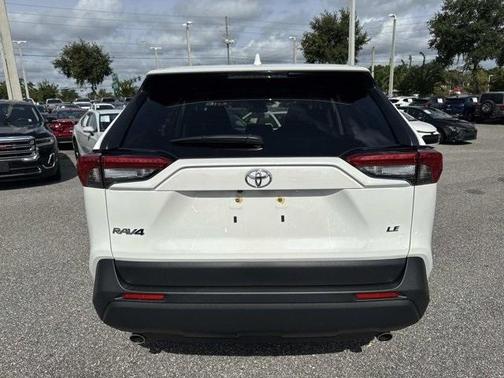2025 Toyota RAV4 LE
