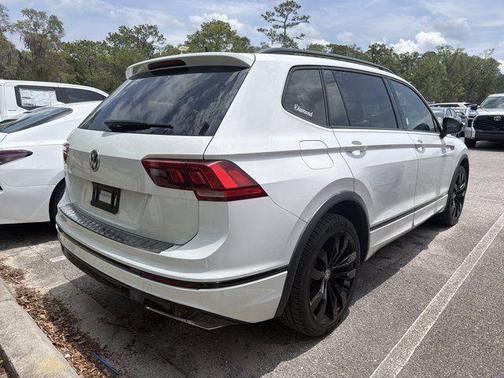 Pure White 2020 Volkswagen Tiguan 2.0T SE R-Line Black