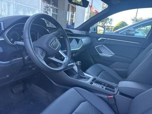 2024 Audi Q3 45 S line Premium