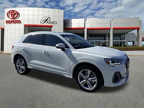2024 Audi Q3 45 S line Premium