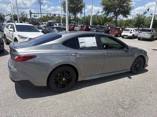 Metal 2026 Toyota Camry SE