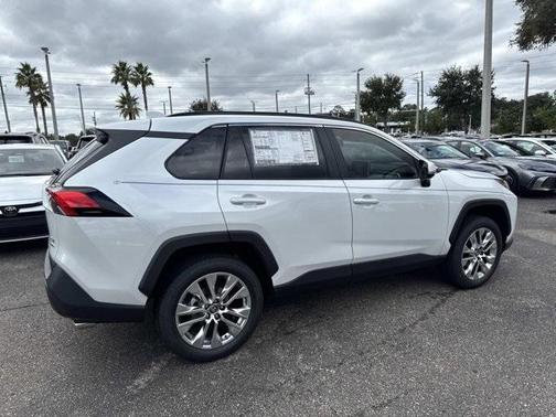 2025 Toyota RAV4 XLE Premium