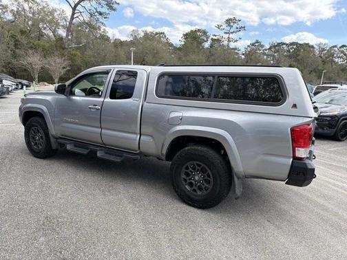 2017 Toyota Tacoma SR5
