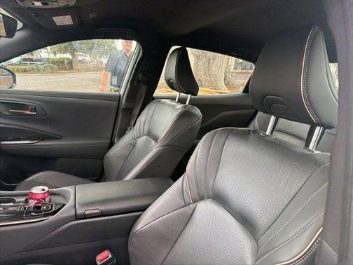 Metal 2025 Toyota Crown XLE