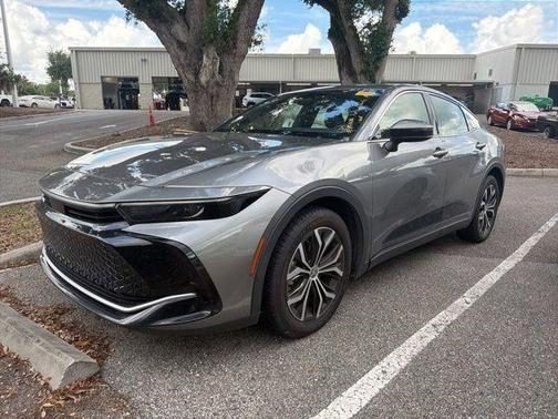 Metal 2025 Toyota Crown XLE