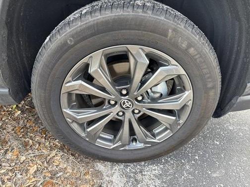 2023 Toyota RAV4 Hybrid XLE Premium