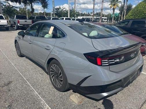 2024 Hyundai SONATA Hybrid SEL