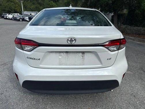 Pearl 2023 Toyota Corolla LE