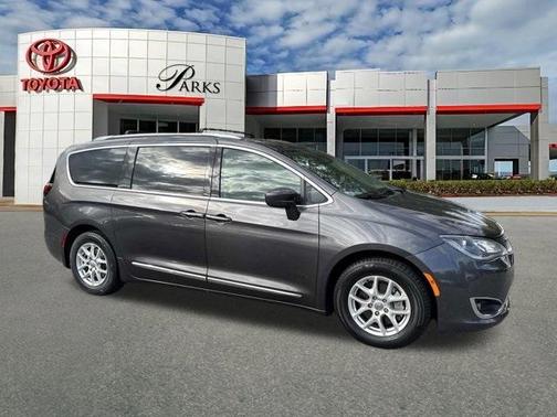 2020 Chrysler Pacifica Touring-L