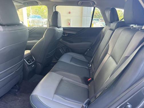 Magnetite Gray Metallic 2025 Subaru Outback Onyx Edition