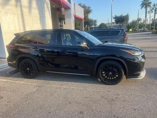 2023 Toyota Highlander XSE