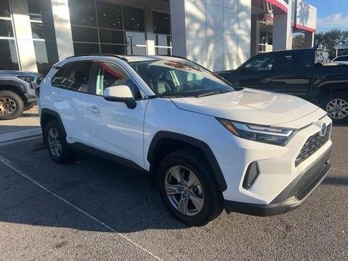 2024 Toyota RAV4 Hybrid XLE