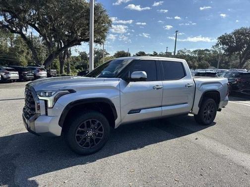 2022 Toyota Tundra Platinum