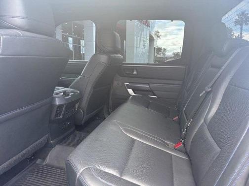 2022 Toyota Tundra Platinum