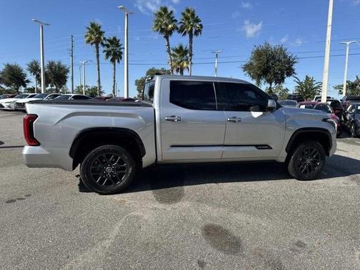 2022 Toyota Tundra Platinum