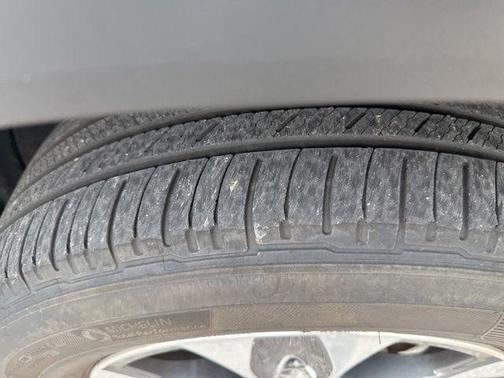 Magnetic Gray Metallic 2022 Toyota Highlander XLE