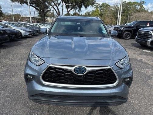 2020 Toyota Highlander Hybrid XLE