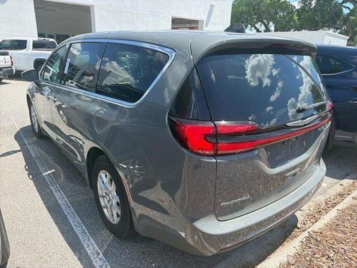 Ceramic Gray Clearcoat 2023 Chrysler Pacifica Touring-L