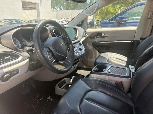 Ceramic Gray Clearcoat 2023 Chrysler Pacifica Touring-L