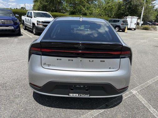CUTTING EDGE 2025 Toyota Prius LE