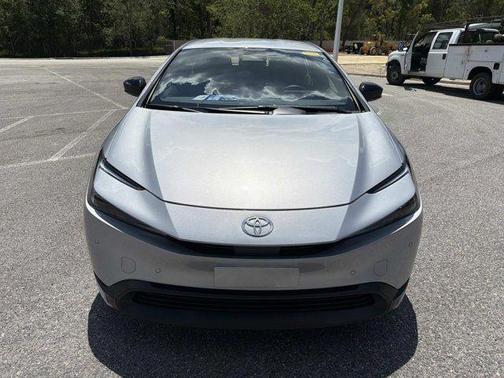 CUTTING EDGE 2025 Toyota Prius LE