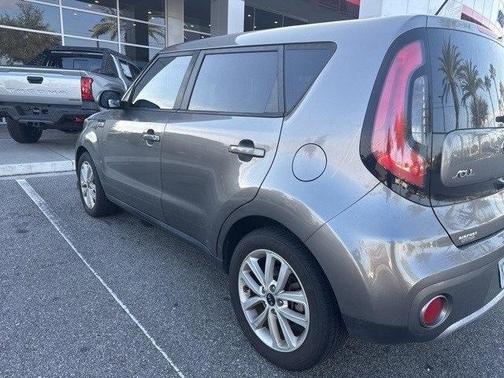 2017 Kia Soul +
