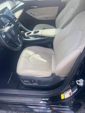 2021 Toyota Avalon Hybrid XLE