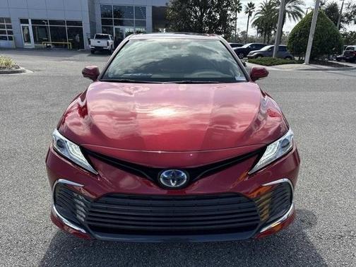 2024 Toyota Camry Hybrid XLE