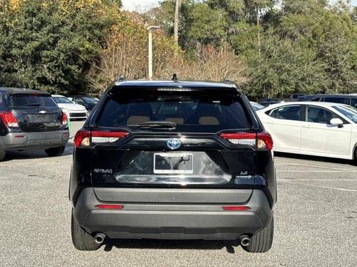 2024 Toyota RAV4 Hybrid LE