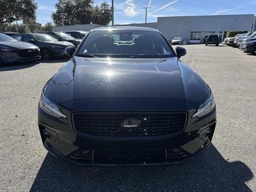 2024 Volvo S60 B5 Plus Black Edition