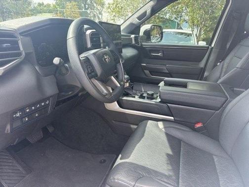 2025 Toyota Sequoia SR5
